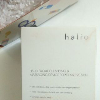 Máy rửa mặt halio sensitive