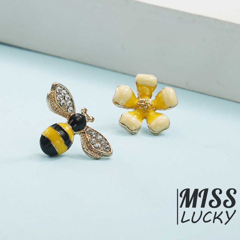 Khuyên tai nữ kiểu dáng con ong thời trang phong cách Hàn Quốc