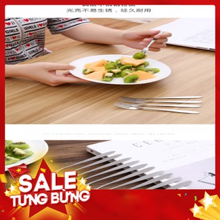 Dụng Cụ Nĩa Ăn Nhỏ Xinh Tiện Dụng Khi Ăn Trái Cây
