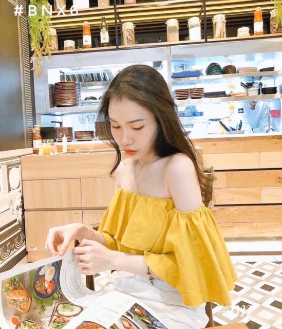 Áo bẹt vai bèo croptop vải voan, hình sàn chụp thật - B0U