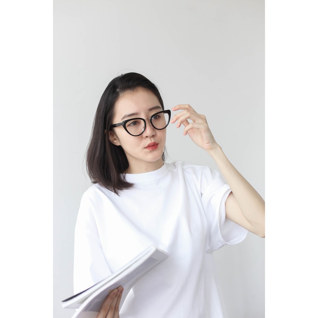 Gọng Kính Cận Nữ Lilyeyewear Mắt Mèo Sang Chảnh Tôn Mặt M2121
