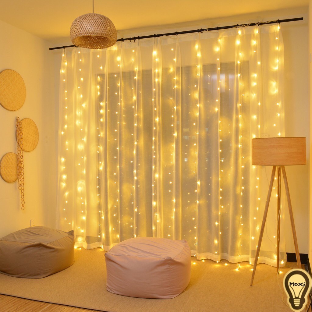 Đèn led rèm treo ngoài trời, dây led thả mành mưa trang trí sân vườn, quán cafe