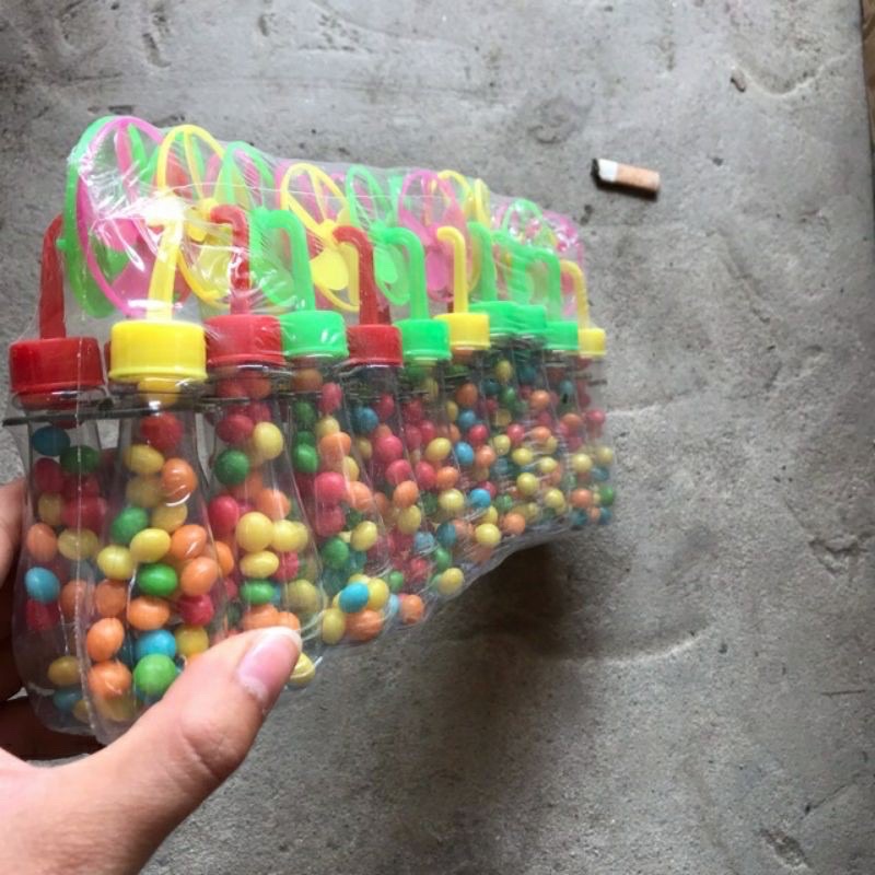 Vỉ 20 lọ kẹo c kèm chong chóng