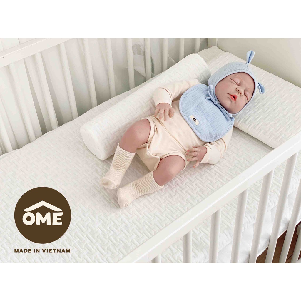 Set Mũ Yếm Tai Gấu Vải Bambo Vải Xô Thoáng Khí Siêu Xinh Cho Bé