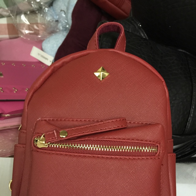 Ba lô hãng Miniso màu đỏ