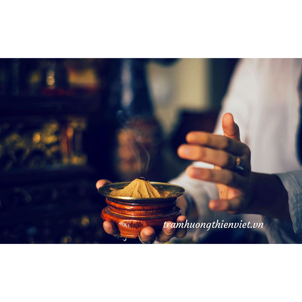 Bột xông nhà tẩy uế trừ tà Ngũ Linh Thần Mộc - Trầm Hương Thiền Việt | BigBuy360 - bigbuy360.vn