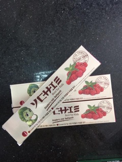 Kem đánh răng YCHIE Hàn Quốc cho bé