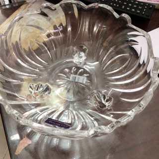 Tô thuỷ tinh 3 chân