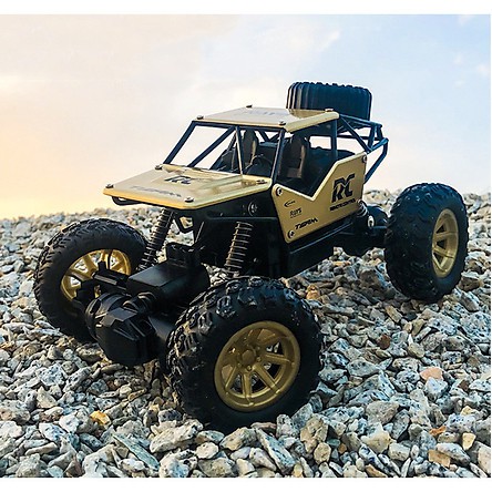 Xe điều khiển từ xa Rock Crawler vỏ kim loại, 2 cầu truyền động, sóng 2.4Ghz tầm xa trên 80m