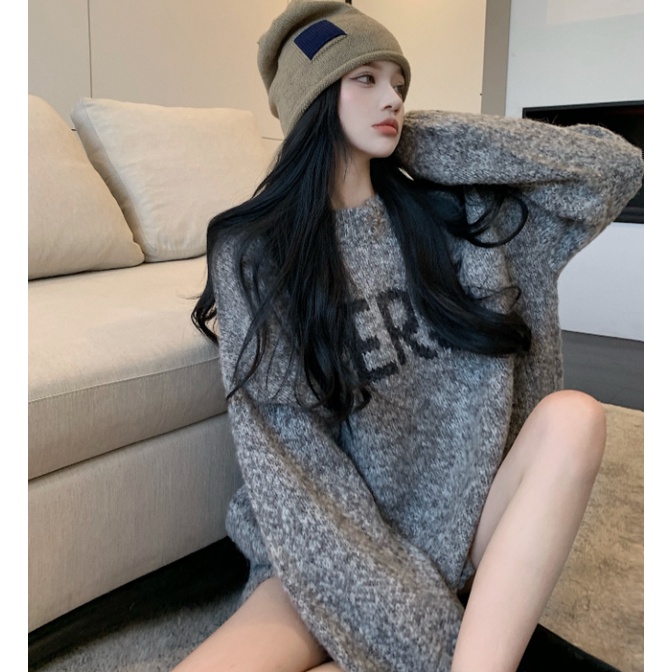 Áo len chui đầu dáng rộng in chữ thiết kế cá tính thoải mái