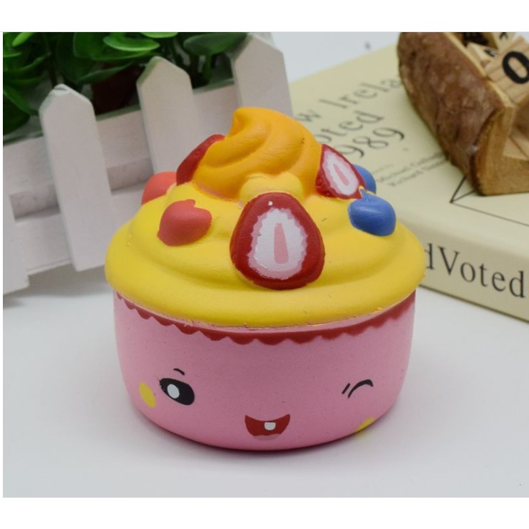 Squishy Cốc Kem 10 * 9.5CM