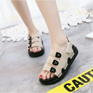 Sandal nữ 3 quai - hot trend 2018
