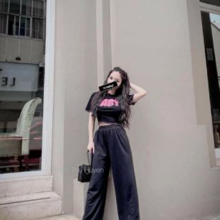 Khách đặt live