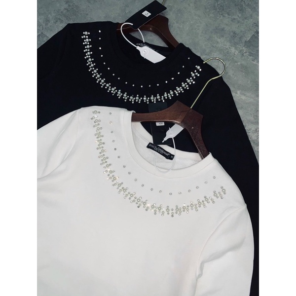 Áo nỉ đính đá hot trend ✅