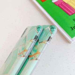 Ốp iPhone vân đá ghép ô