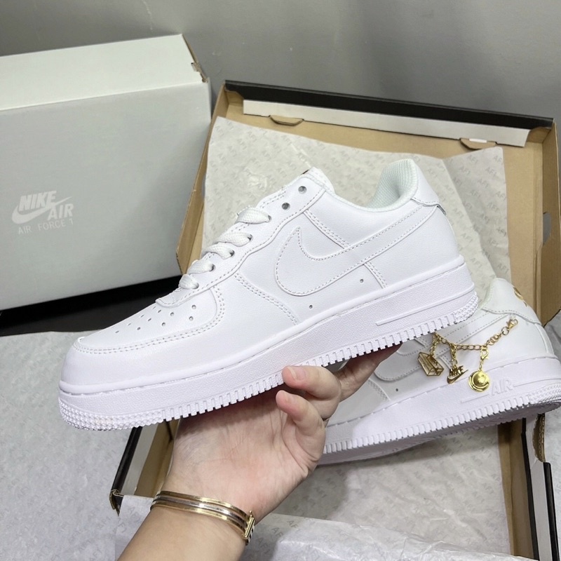 Giày AF1 trắng full móc kim loại trăng sao, giày Air force 1 trắng classic mới full box bảo vệ