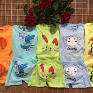 Set 5 bộ quần áo cộc tay cho bé