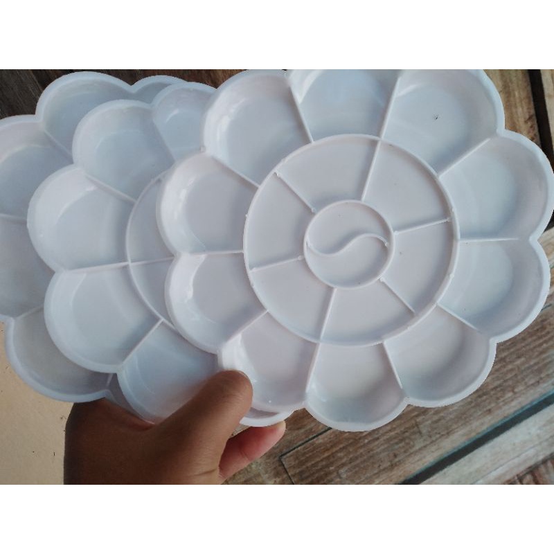 Khay pha màu sơn acrylic, màu bột  hoa mai