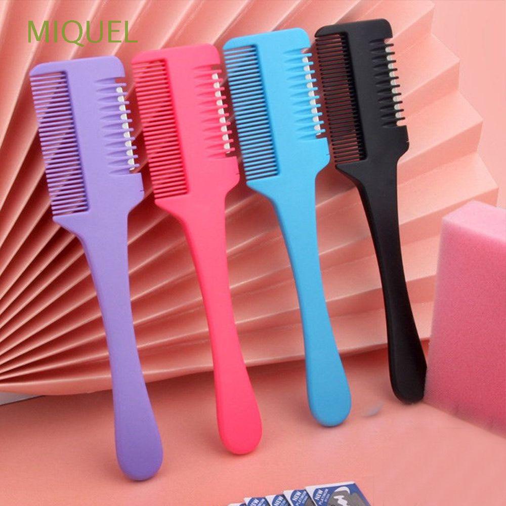 Lược chải tóc có lưỡi dao cạo tỉa lông mày cán carbon chuyên dụng nhiều màu cho salon