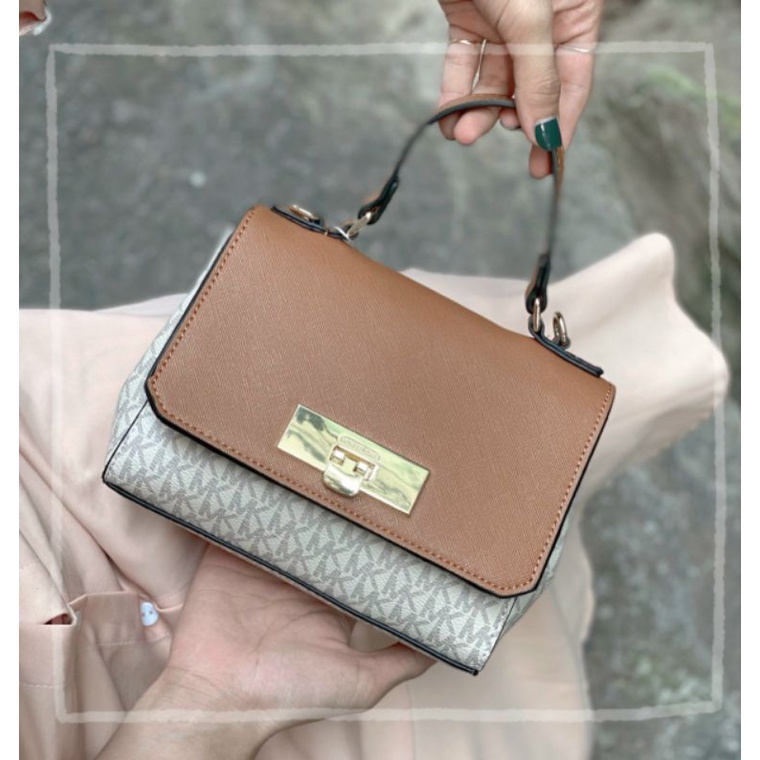 Túi Mk Quai Cầm size 20cm