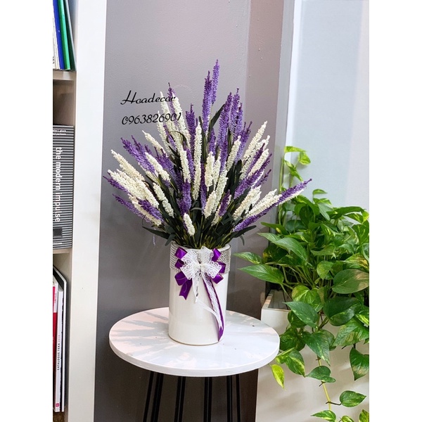 Bình hoa giả lavender trang trí phong cách nhẹ nhàng mà cực kì sang chảnh