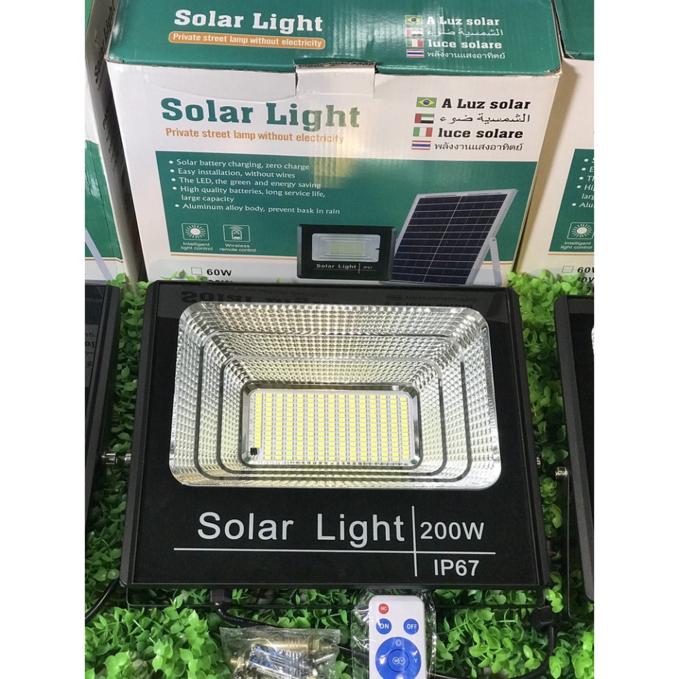Đèn pha led năng lượng mặt trời 200w chống nước IP67 Vỏ Nhôm Đúc có Giấy Bảo Hành .