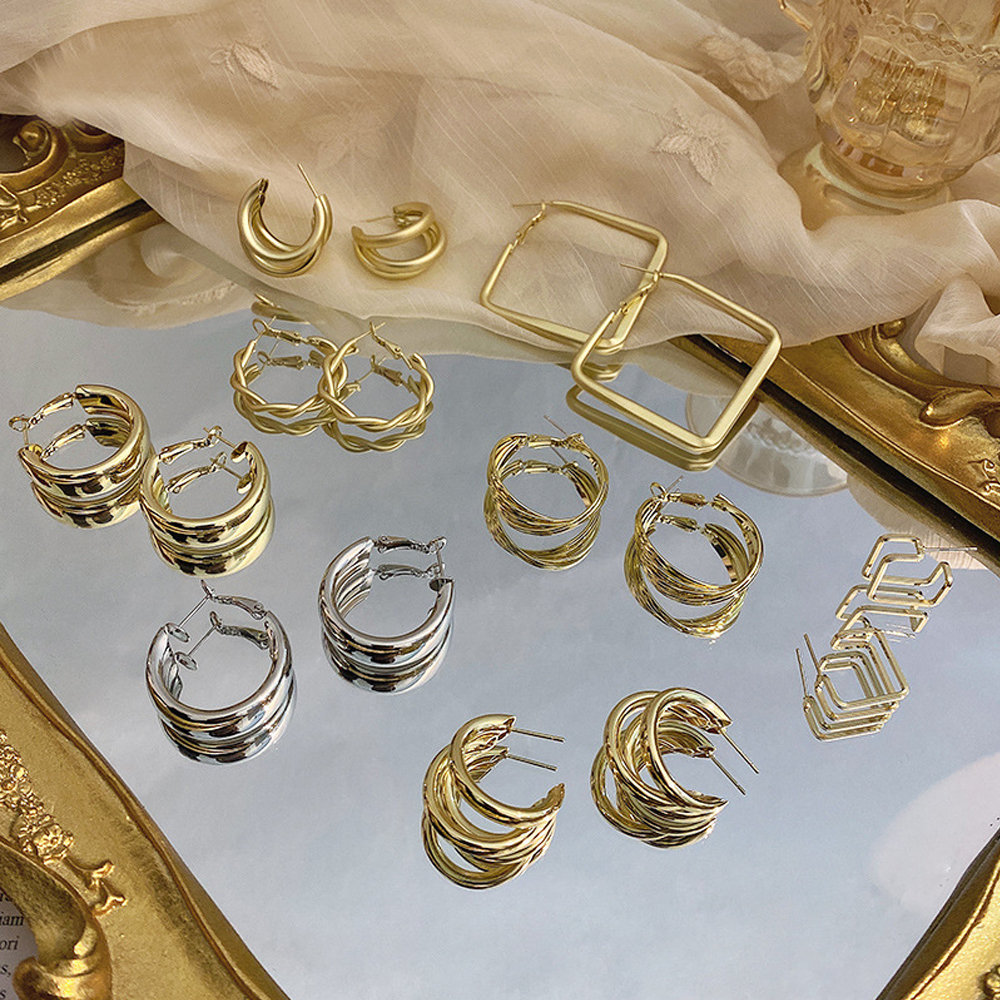 Khuyên Tai Nữ Trang Tạo Hình Độc Đáo