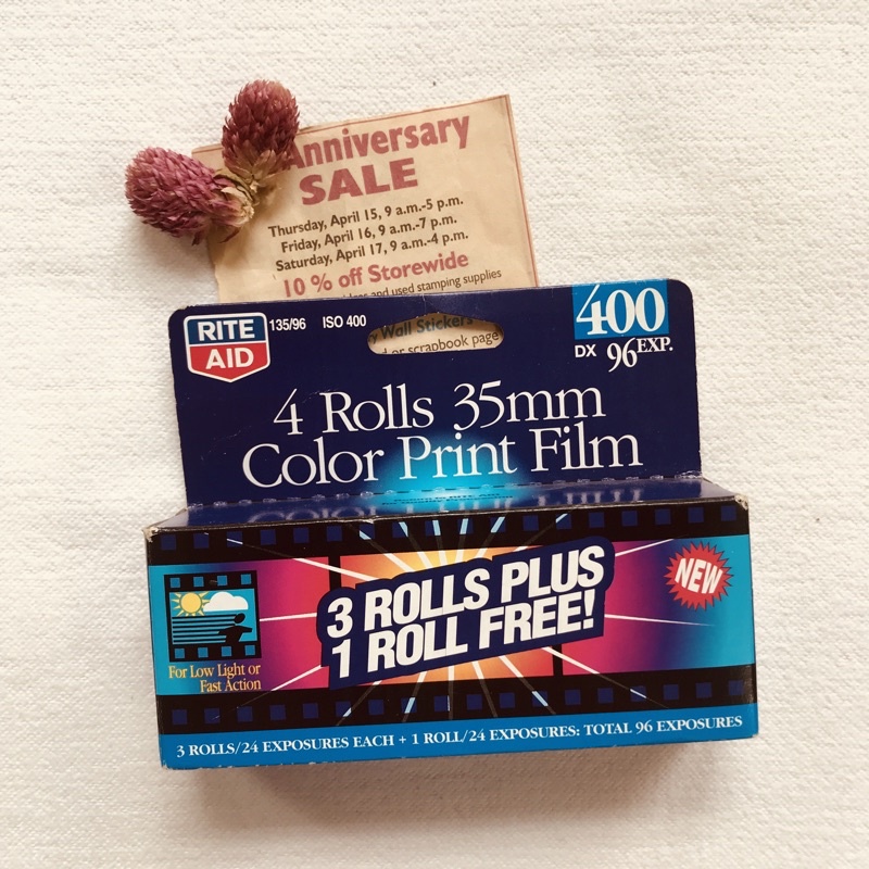 - Film 135  giá rẻ, outdate, 24 kiểu, hàng US