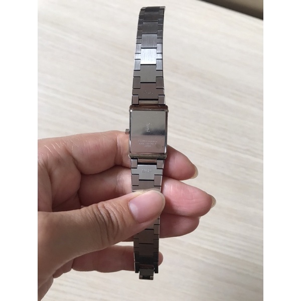 Đồng hồ nữ Yves Saint Laurent