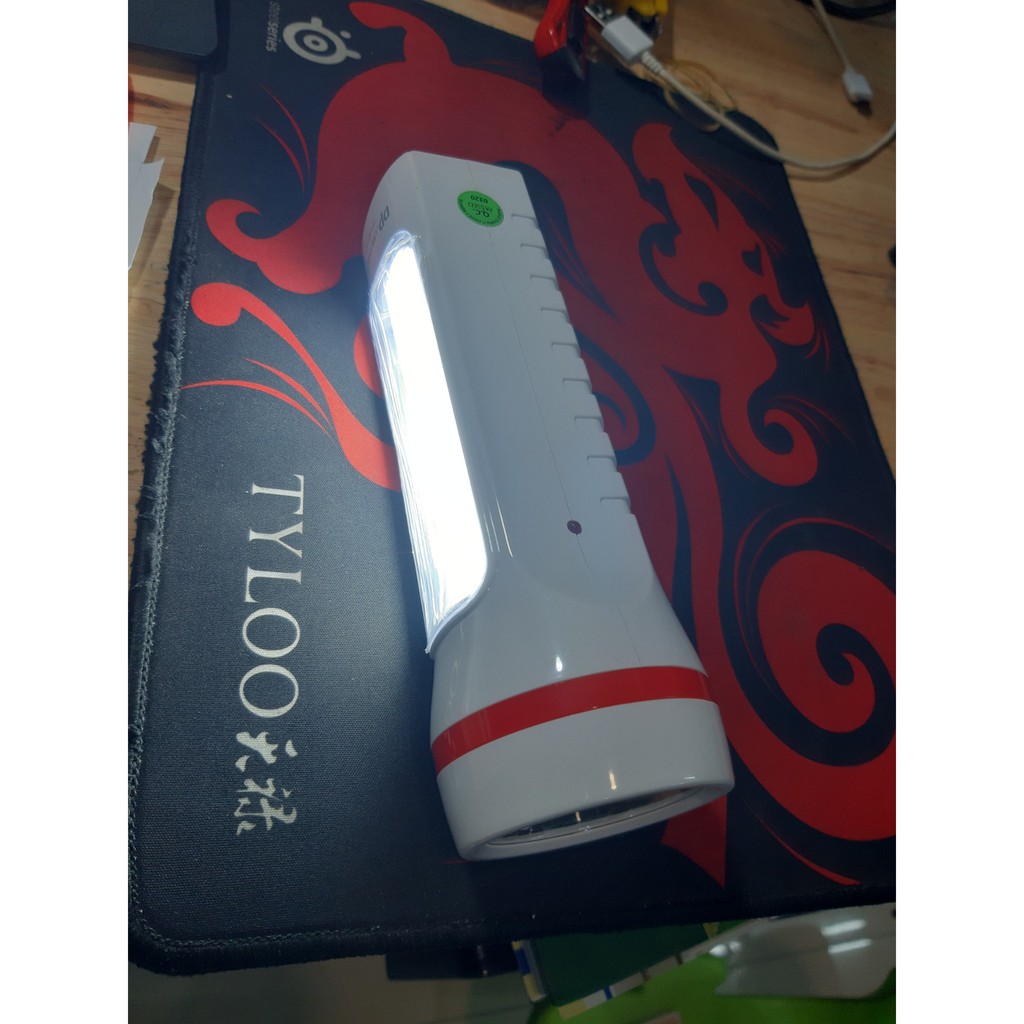 Đèn Pin Led Sạc Cầm Tay 2 Chế Độ Sáng DP-9029D