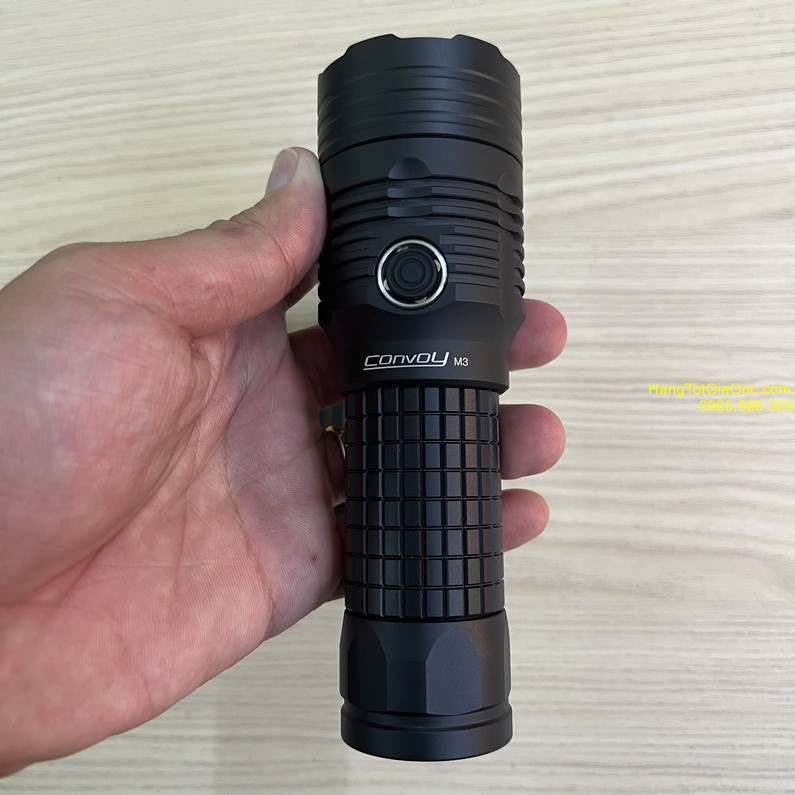 Đèn pin siêu sáng siêu khủng Convoy M3 pin to khỏe, bóng led XHP70.2 độ sáng cực mạnh 4300lm