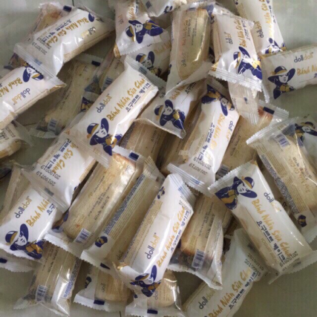 1kg túi bánh sữa chua .date luôn mới nhất