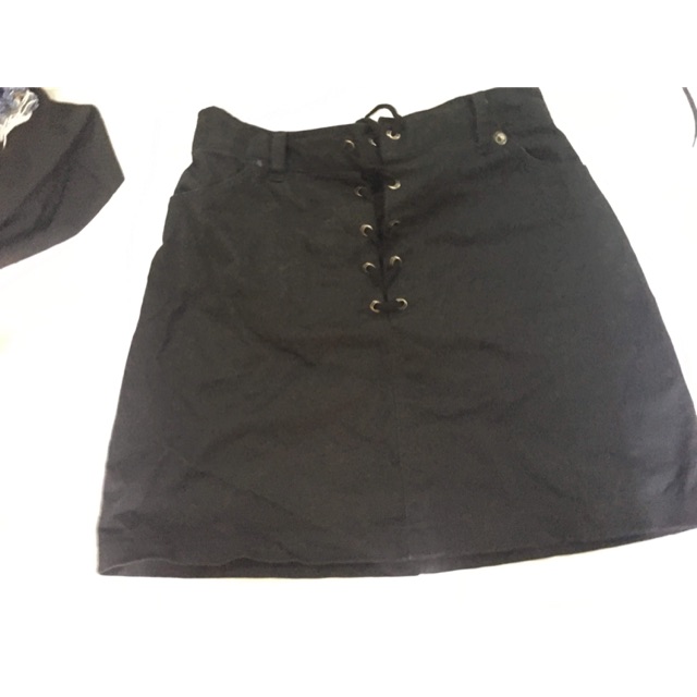 Pass chân váy đen