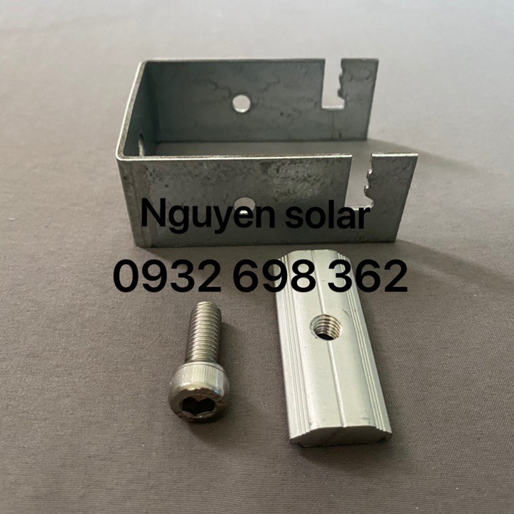 Pát U 50x50 kẹp dưới tấm pin năng lượng mặt trời mẫu cải tiến ít rỉ sét  kích thước U50x50 mm solar panel NS-U5050