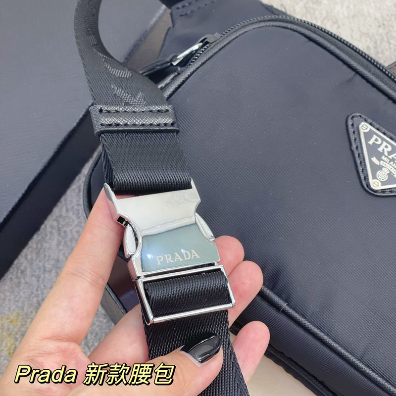 Túi Đeo Chéo Ngực Prada Bằng Vải Nylon Chống Nước Sức Chứa Lớn Màu Đen Cá Tính Thời Trang Bốn Mùa Dành Cho Nam Nữ