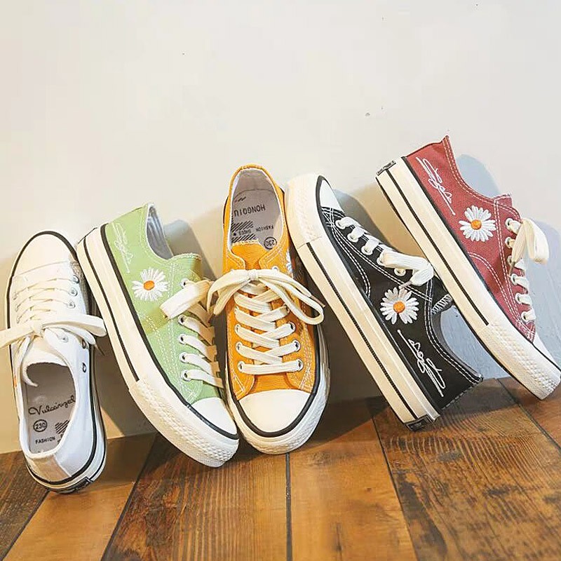 Giầy nữ sneaker thêu hoa cúc, Vải Dày , Nhẹ Thoáng Kh, Đế Cao Su Đúc, Chống Trơn Trượt