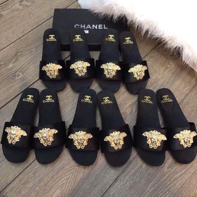 Dép lê nữ versace
