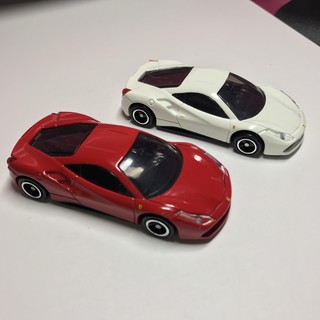 Mô hình siêu xe Tomica Ferrari 488
