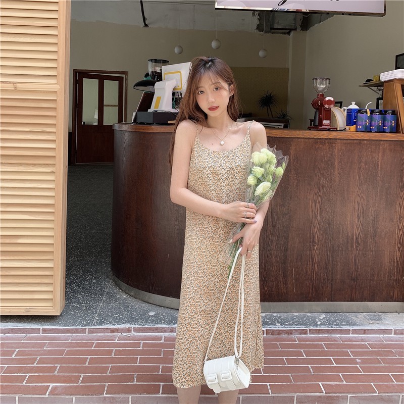 Váy 2 dây hoa nhí đi biển | BigBuy360 - bigbuy360.vn