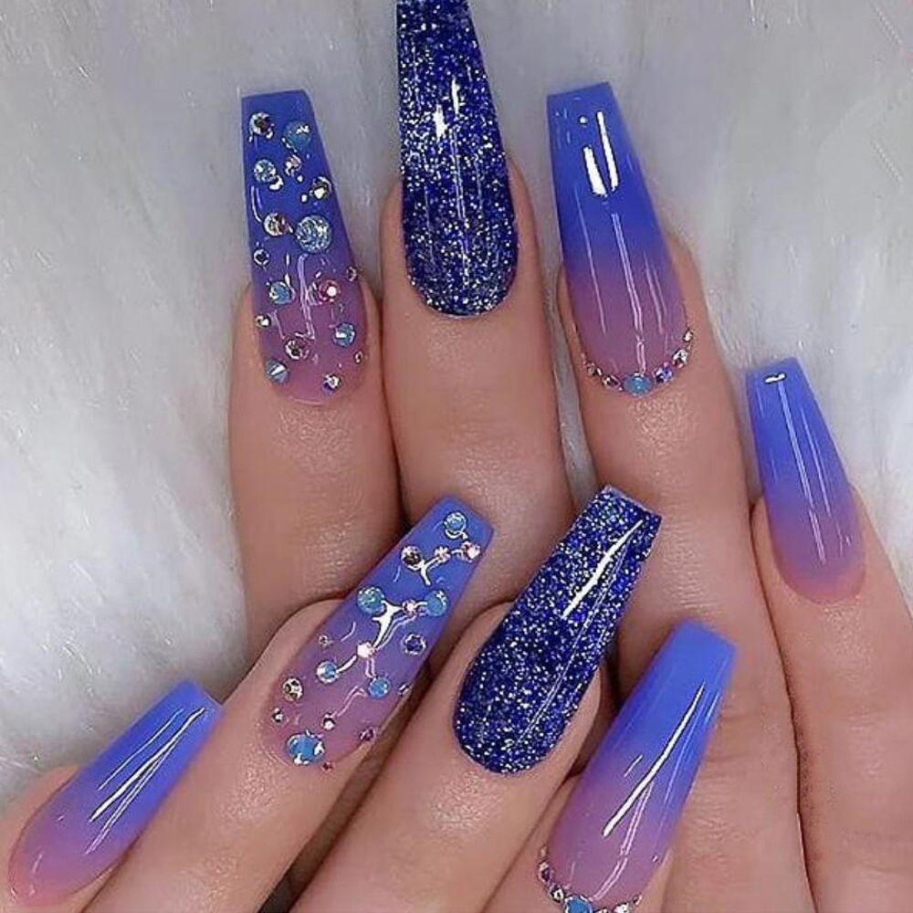 DIACHAVN Set 24 Móng Tay Giả Họa Tiết Trái Tim Thu Đông Ấn Tượng