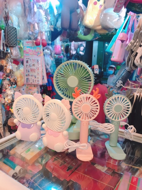 Quạt tích điện mini gấp gọn bỏ túi  ,