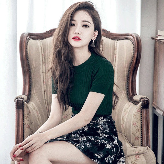 Áo Len Tăm Mỏng, Cổ Tròn Chất Siêu Mềm - Áo Tay Ngắn Cho Nữ Vải Mềm Mại Co Giãn Tốt Hàng Có Sẵn - New Thoi Trang | BigBuy360 - bigbuy360.vn