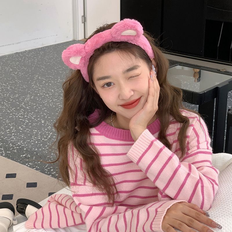 Băng Đô Cài Tóc Hình Gấu Bông Màu Dâu Tây Dễ Thương Cho Nữ