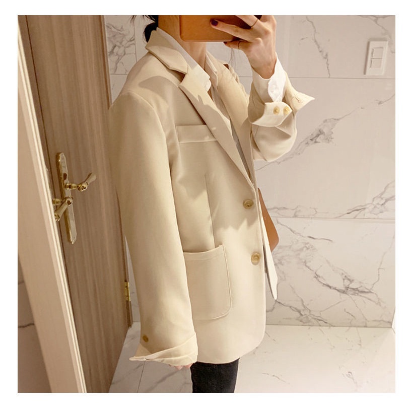 Áo khoác vest màu be phong cách Hàn Quốc mới năm 2021