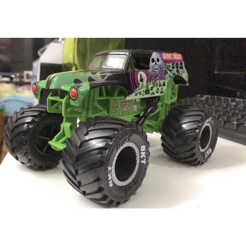 Xe Monster Jam hàng VNXK 1:24