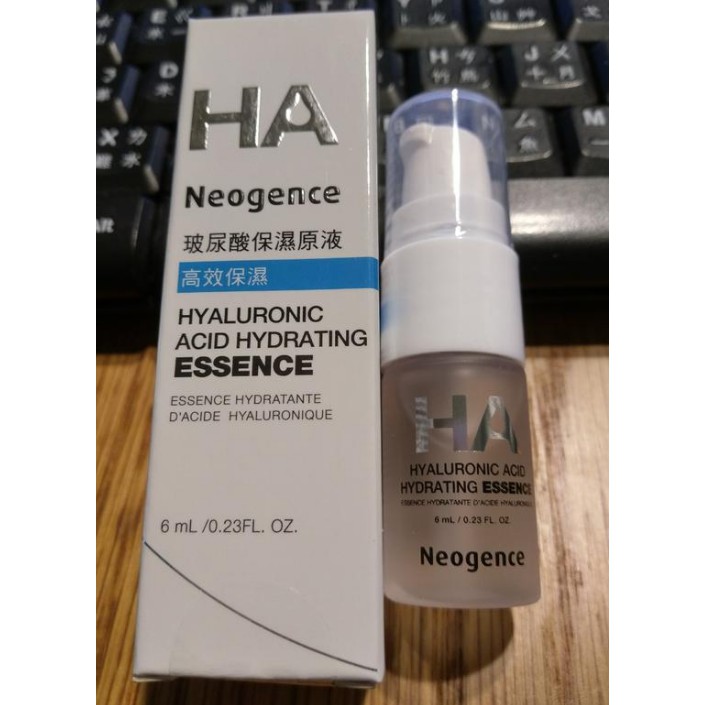 Tinh chất dưỡng ẩm cấp nước Neogence HA Essence