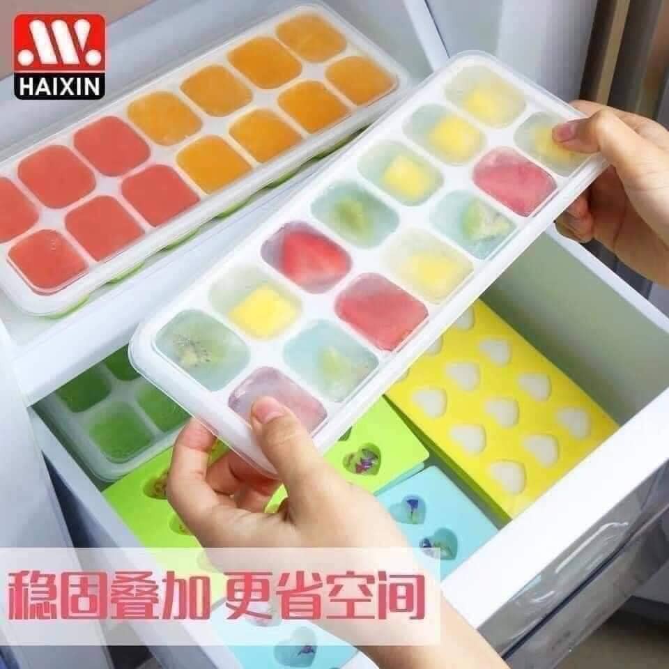 KHAY LÀM ĐÁ SILICON CÓ NẮP ĐẬY