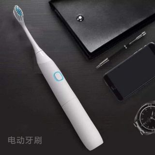BÀN CHẢI ĐÁNH RĂNG TỰ ĐỘNG TIỆN ÍCH