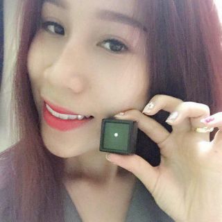 Đá Kim Cương Chân Nhọn Gắn Nha Khoa tặng hộp đựng đá