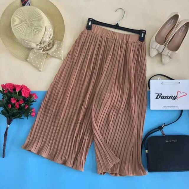 Quần ống rộng xếp li